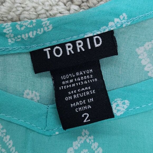 Torrid top   - Picture 7 of 7